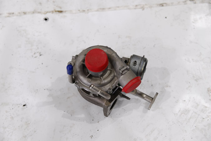 CLİO ÇIKMA YEDEK PARÇA MEGAN3 TURBO